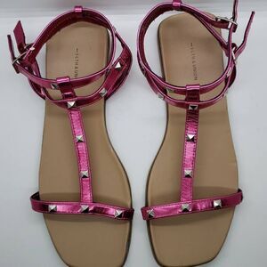 14th and Union Finley Hot Metallic Pink Studded Strappy Flip Flops Size 8.5